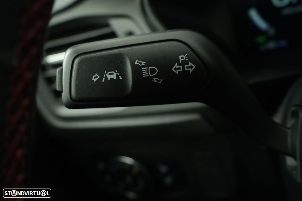 Ford Focus 1.0 EcoBoost MHEV ST-Line X - 17