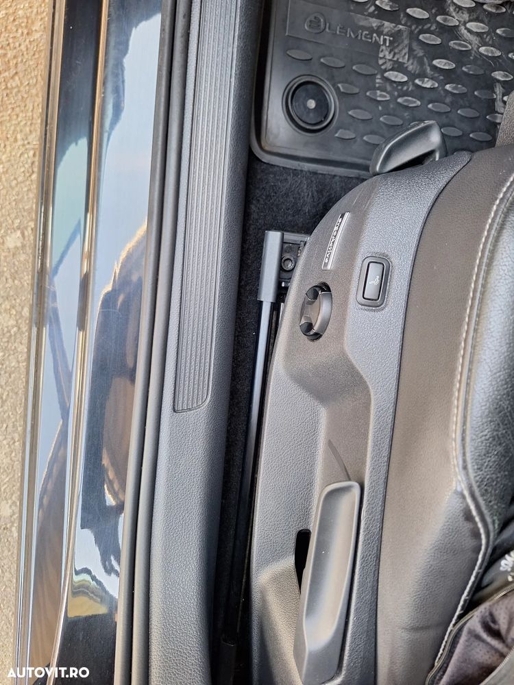 Volkswagen Golf 1.6 TDI DPF BMT Highline - 26