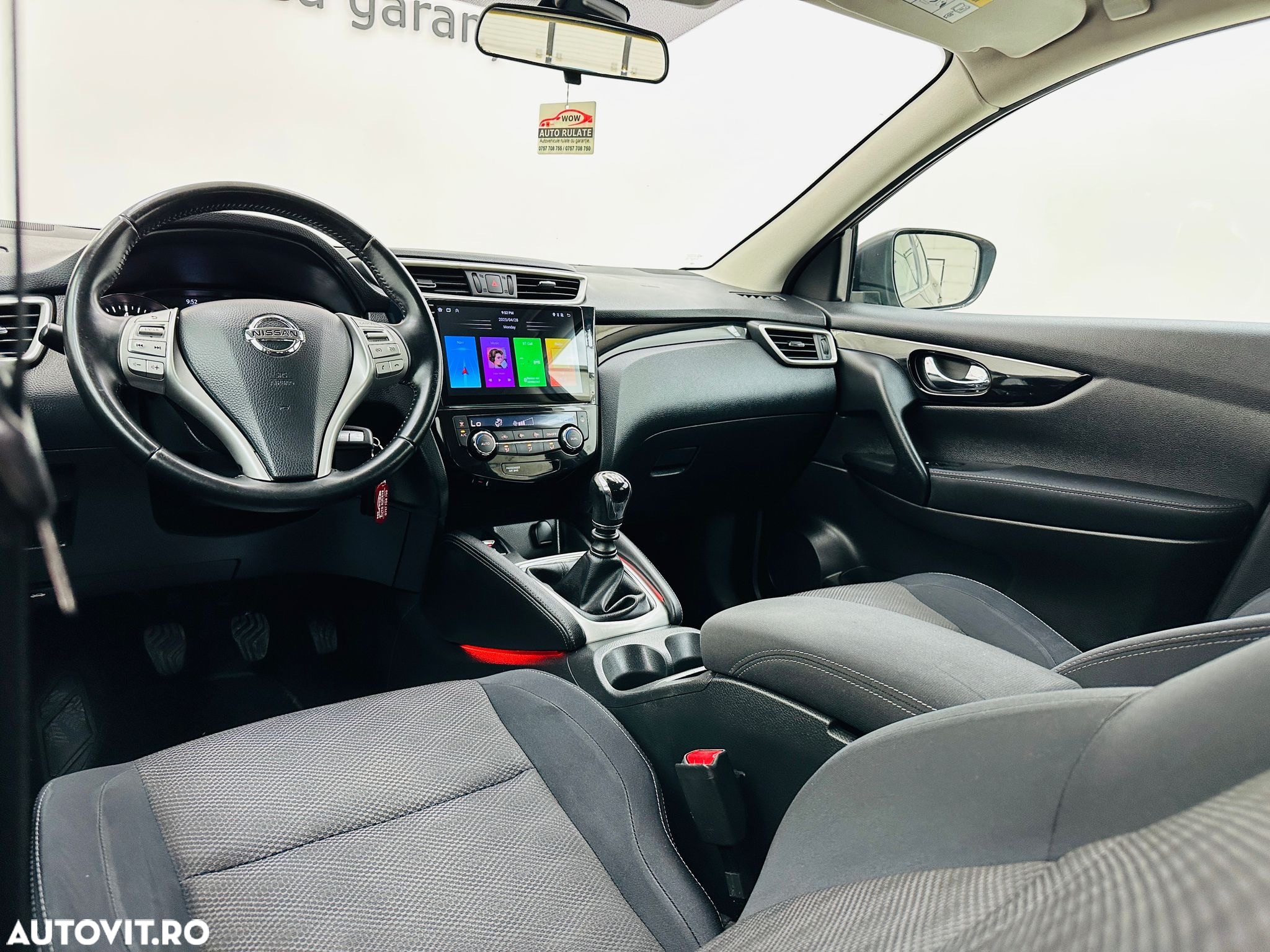 Nissan Qashqai - 25
