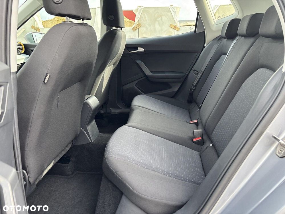 Seat Arona - 13