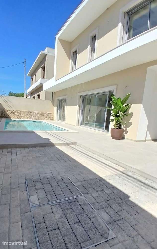 Moradia Nova com Piscina e Zona de Churrasco em Alcabideche,... - Grande imagem: 3/26