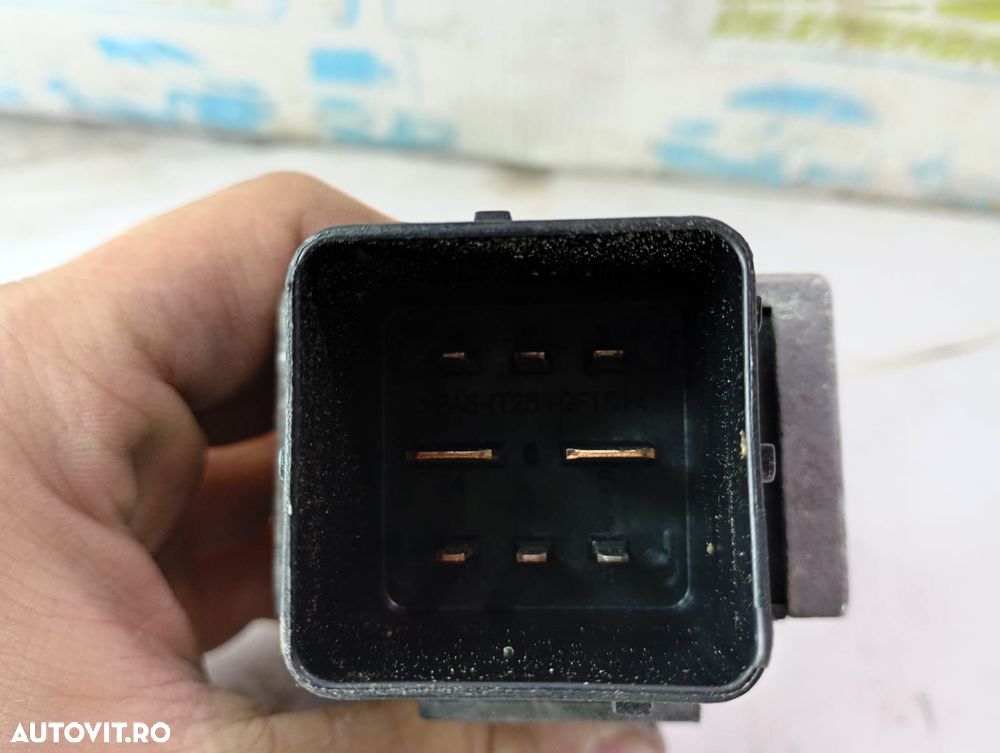 Releu bujii incandescente 110678071r Renault Clio 4 [2012 - 2020] 1.5 - 3