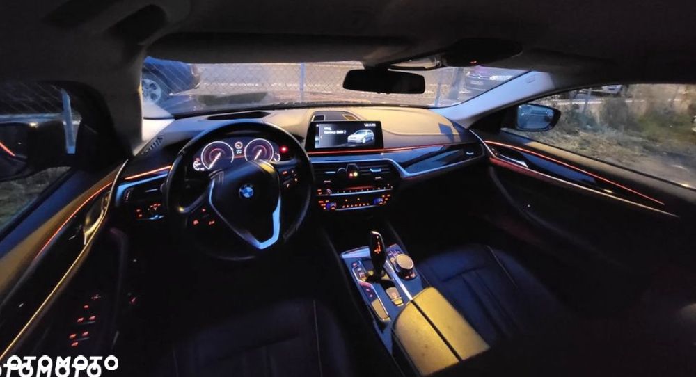 BMW Seria 5 520d Luxury Line - 7