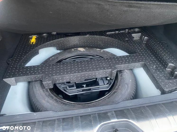 Peugeot 2008 PureTech 110 Stop&Start EAT6 GT-Line Edition - 38