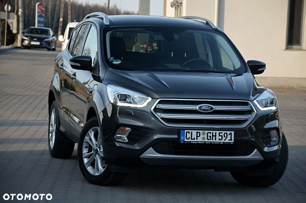 Ford Kuga - 25