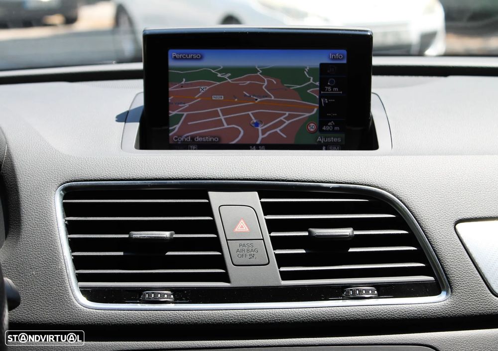 Audi RS Q3 2.5 TFSI quattro S tronic performance - 26