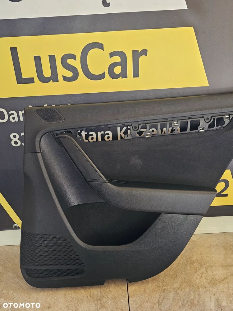 VW PASSAT B7 BOCZKI DRZWI KOMPLET - 2