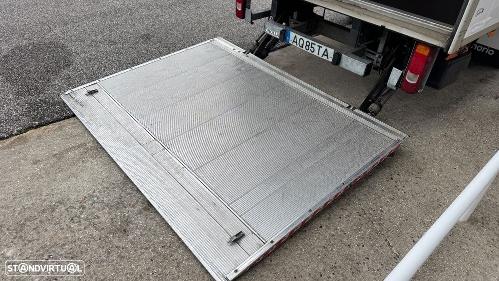 Iveco Daily 3.0 35S16H C/ Plat. Elevatória - 7