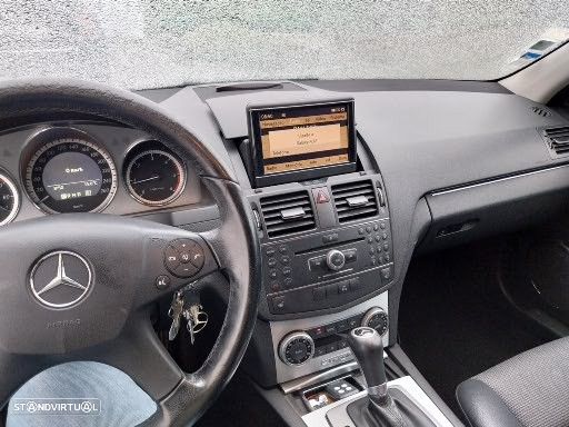 Mercedes-Benz C 220 Station CDI DPF Auto BlueEFFICIENCY Avantgarde - 9