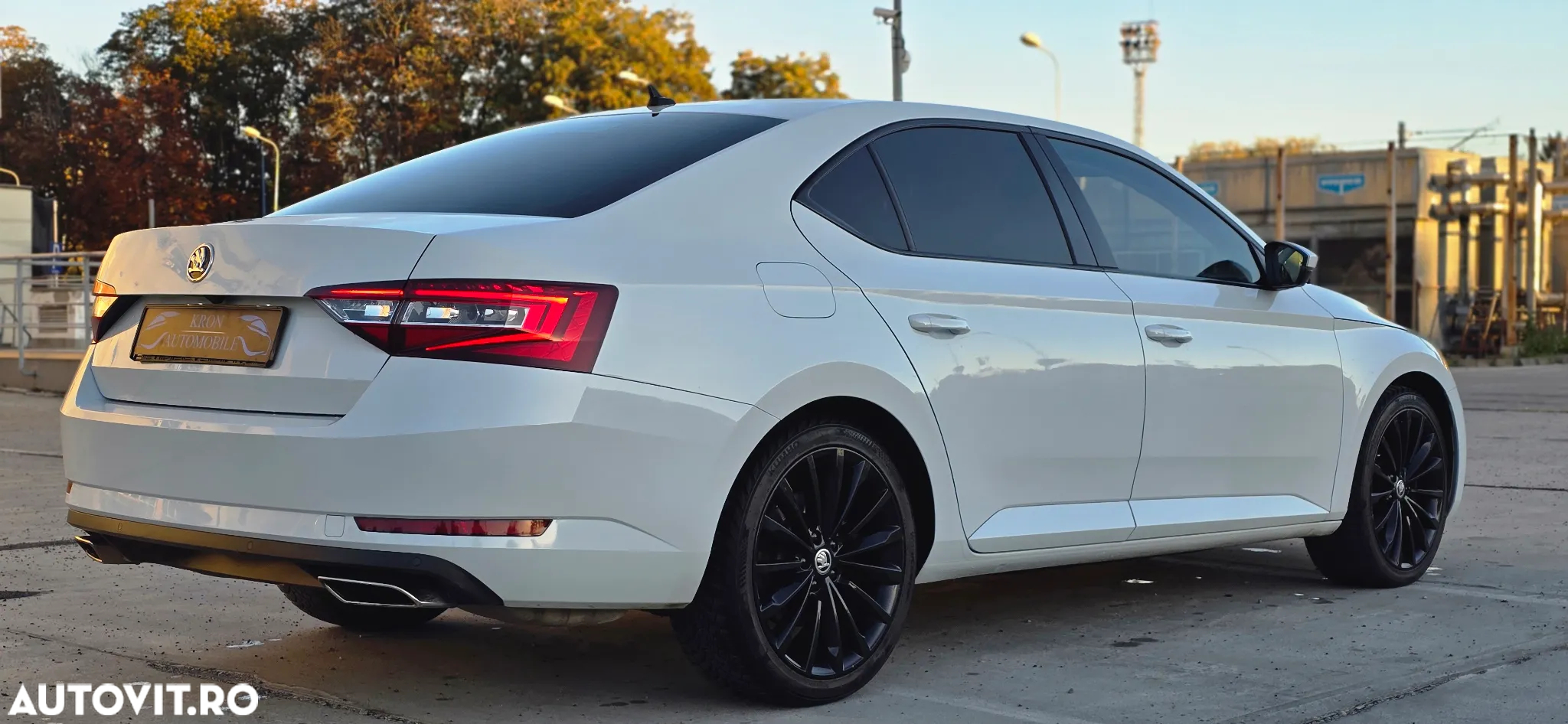 Skoda Superb 2.0 TSI 4X4 DSG Laurin & Klement - 4