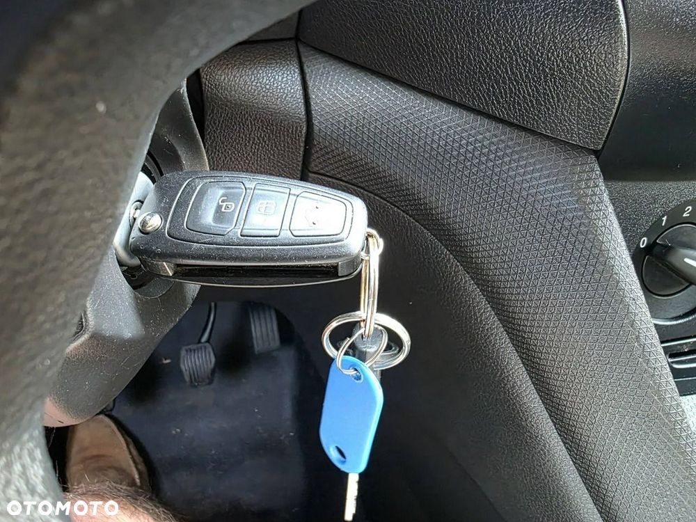 Ford Transit Connect - 12