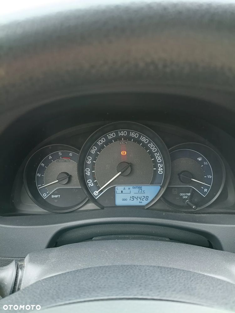 Toyota Auris 1.4 D-4D Active - 8
