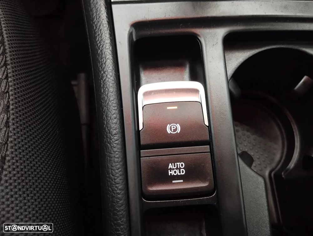 VW Golf Variant 2.0 TDi R-Line DSG - 30