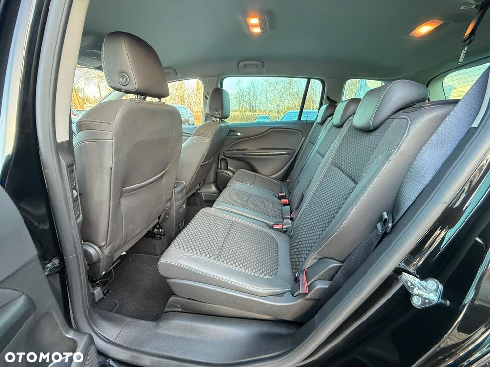 Opel Zafira 1.4 Turbo Business Edition - 22