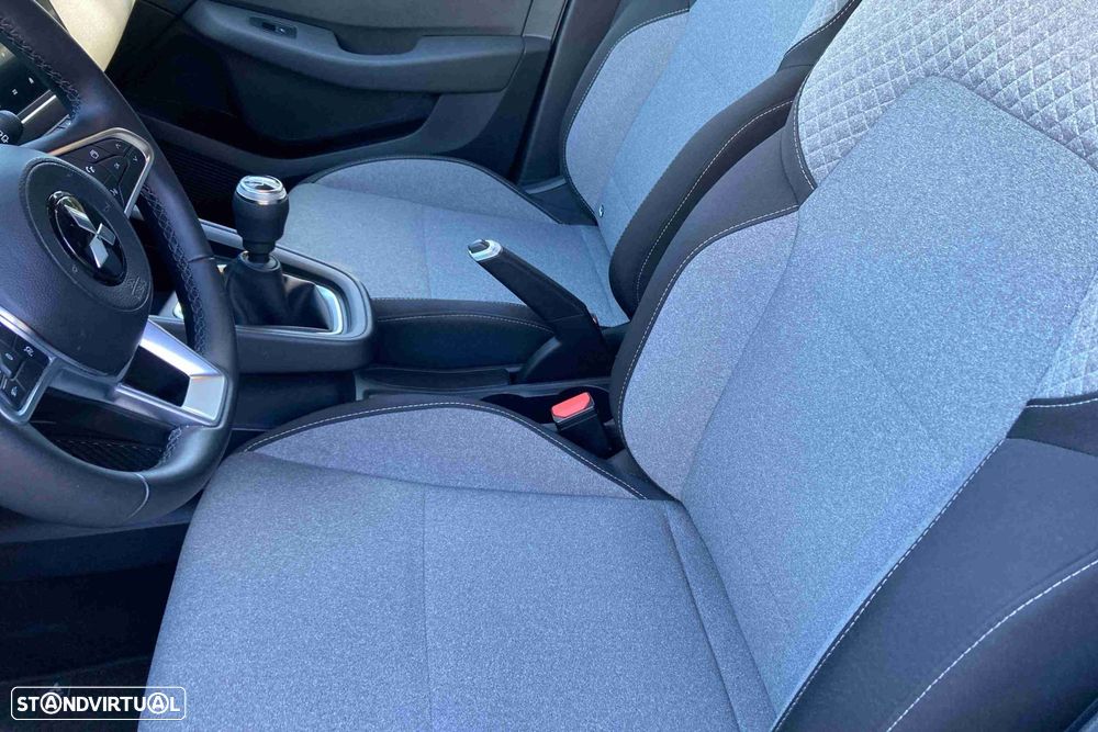 Mitsubishi Colt 1.0 MPI-T Invite - 22