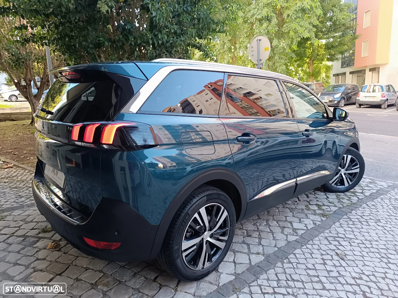 Peugeot 5008 1.2 PureTech Allure EAT8 - 3