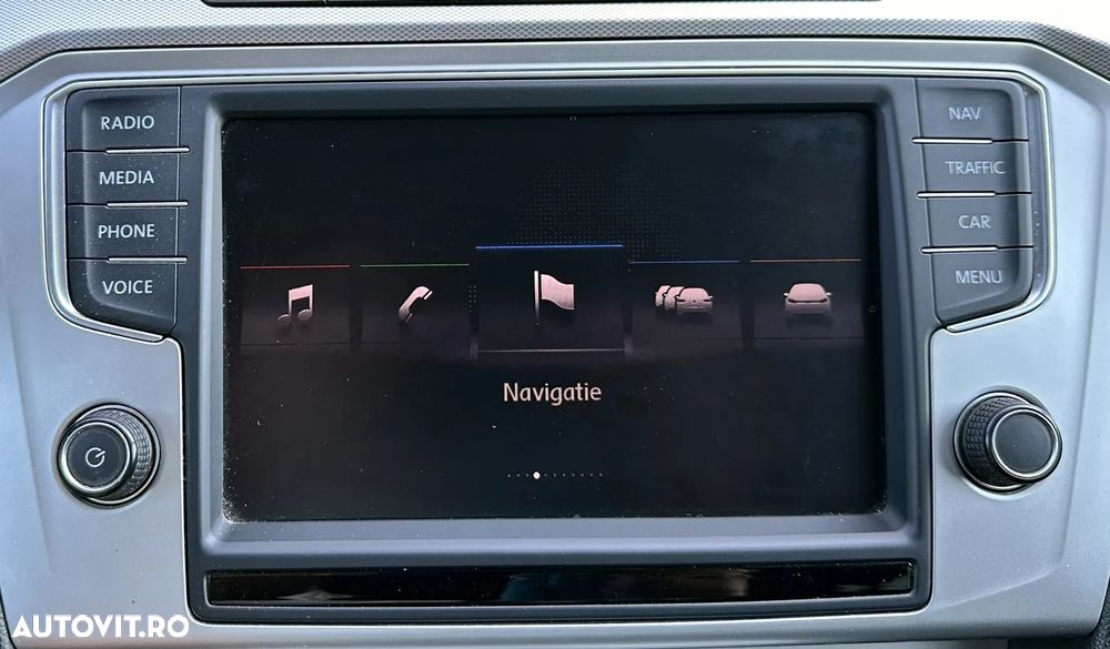 Volkswagen Passat - 41
