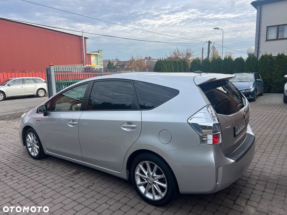 Toyota Prius+ (Hybrid) Executive - 10