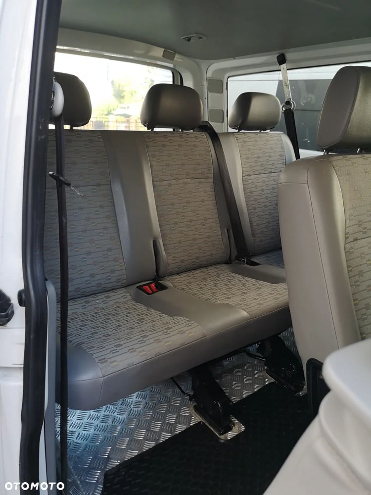 Volkswagen Transporter T5 TDI L2H1 - 5