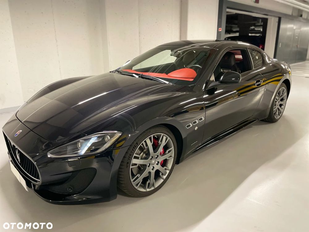 Maserati GranTurismo S Automat - 11