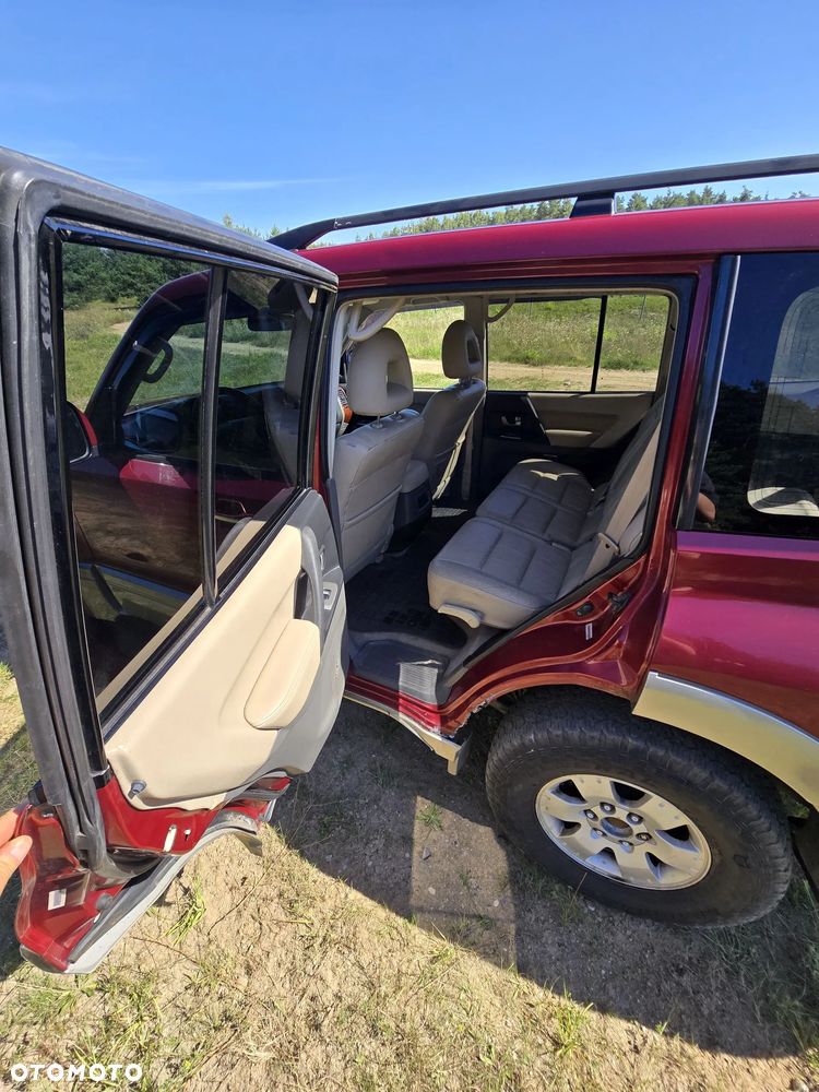 Mitsubishi Montero 3.8 Limited - 15