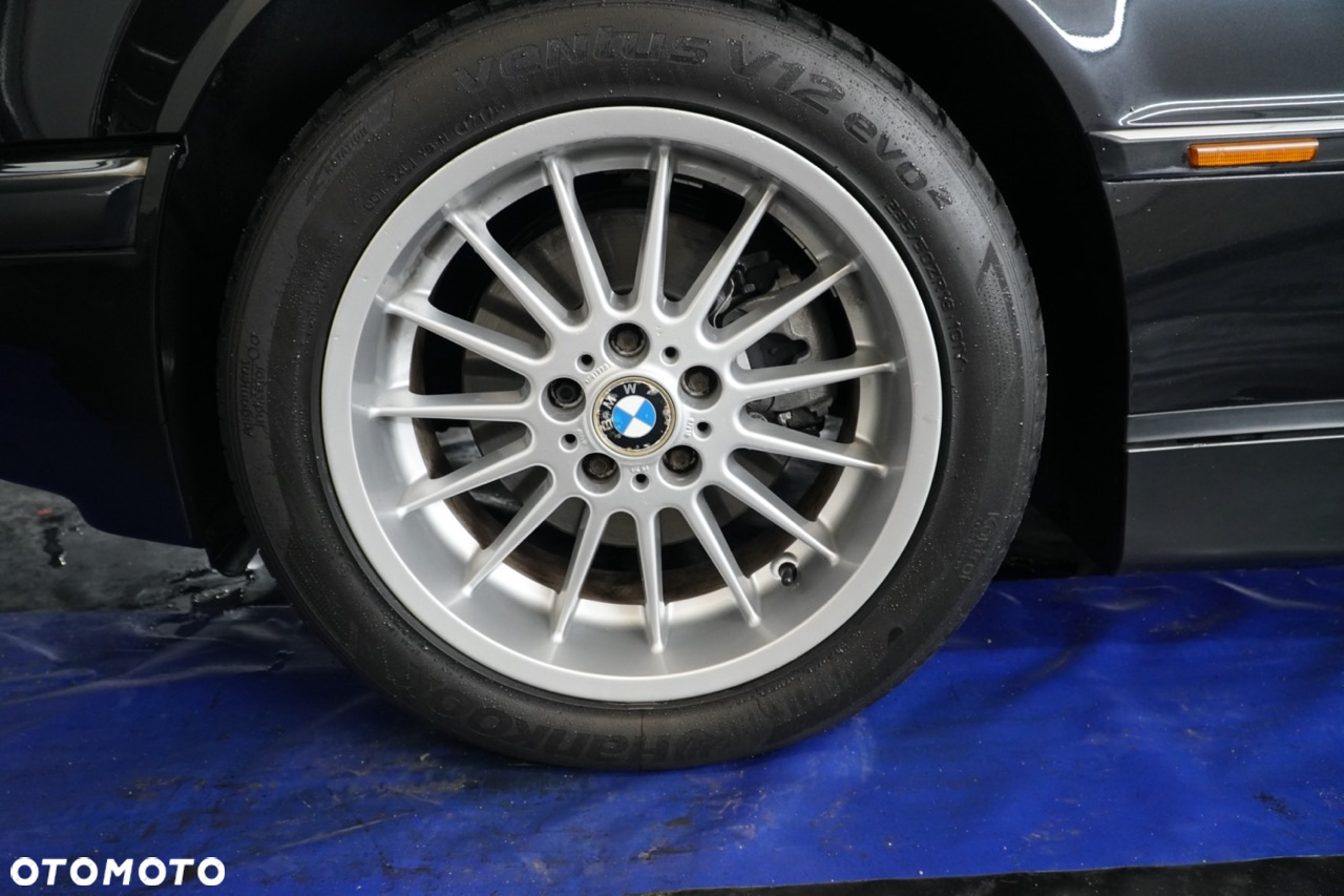 BMW Seria 7 740i - 36
