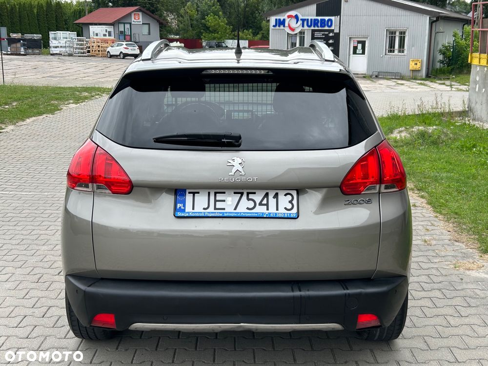Peugeot 2008 - 6