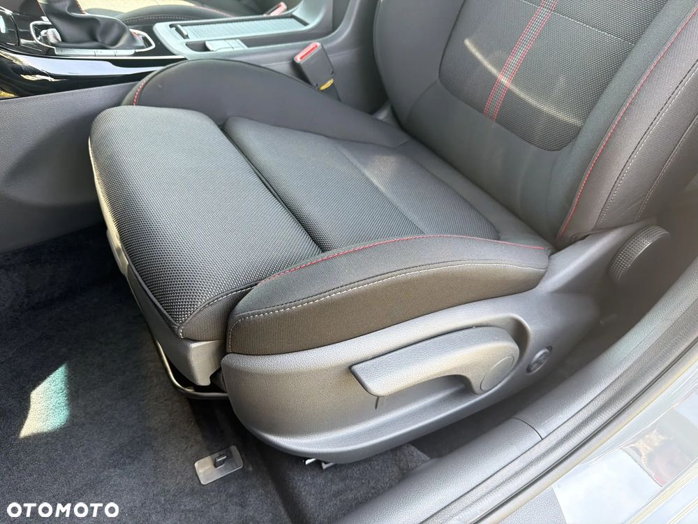 Hyundai i30 1.6 T-GDI Modern DCT - 12