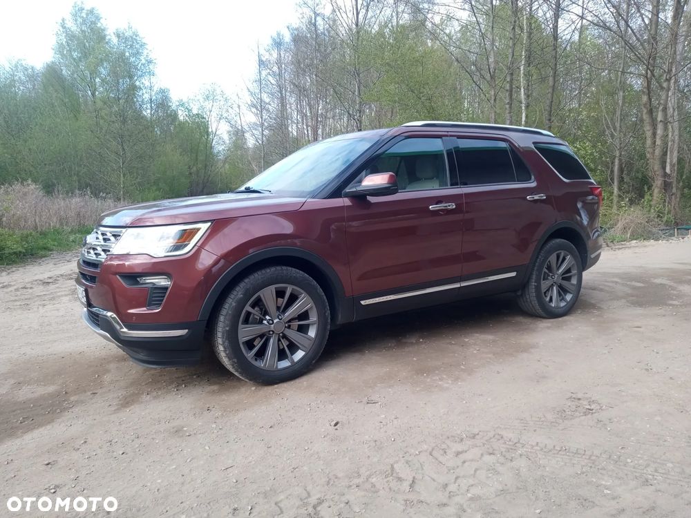 Ford Explorer - 33