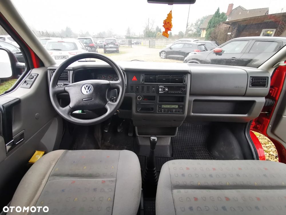 Volkswagen Caravelle Basis / CL - 9