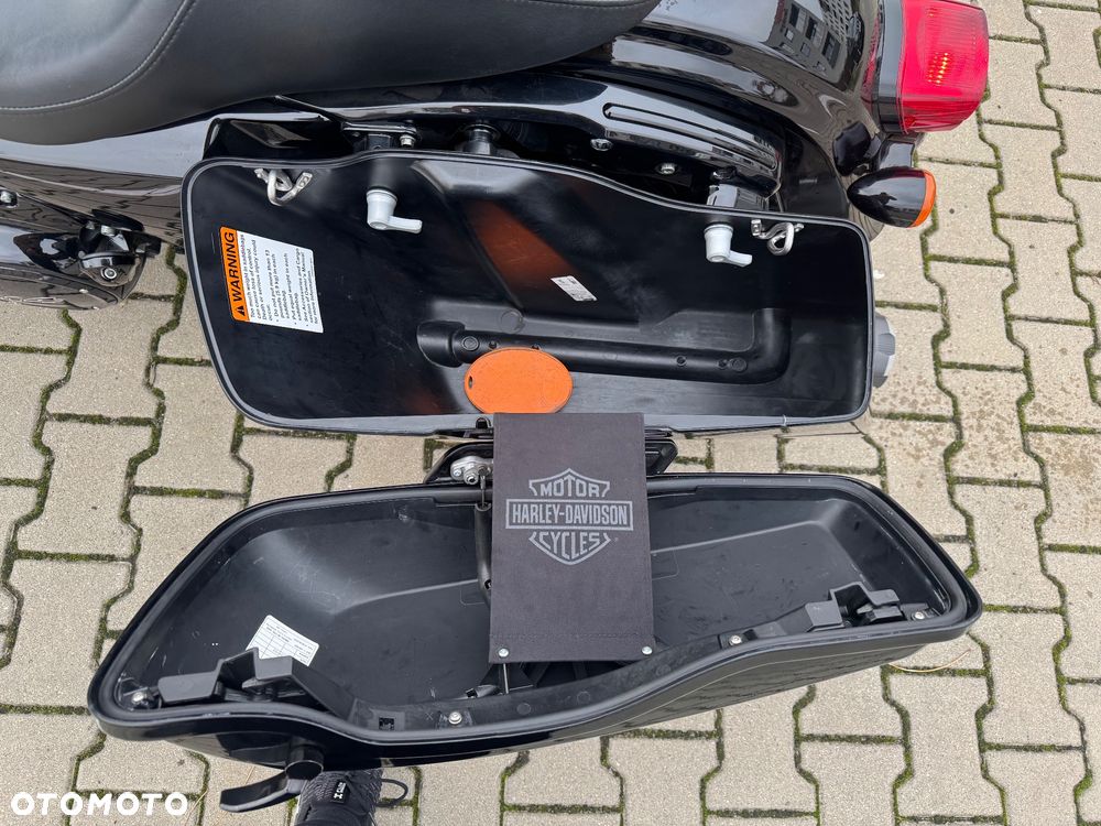 Harley-Davidson Touring Road Glide - 10