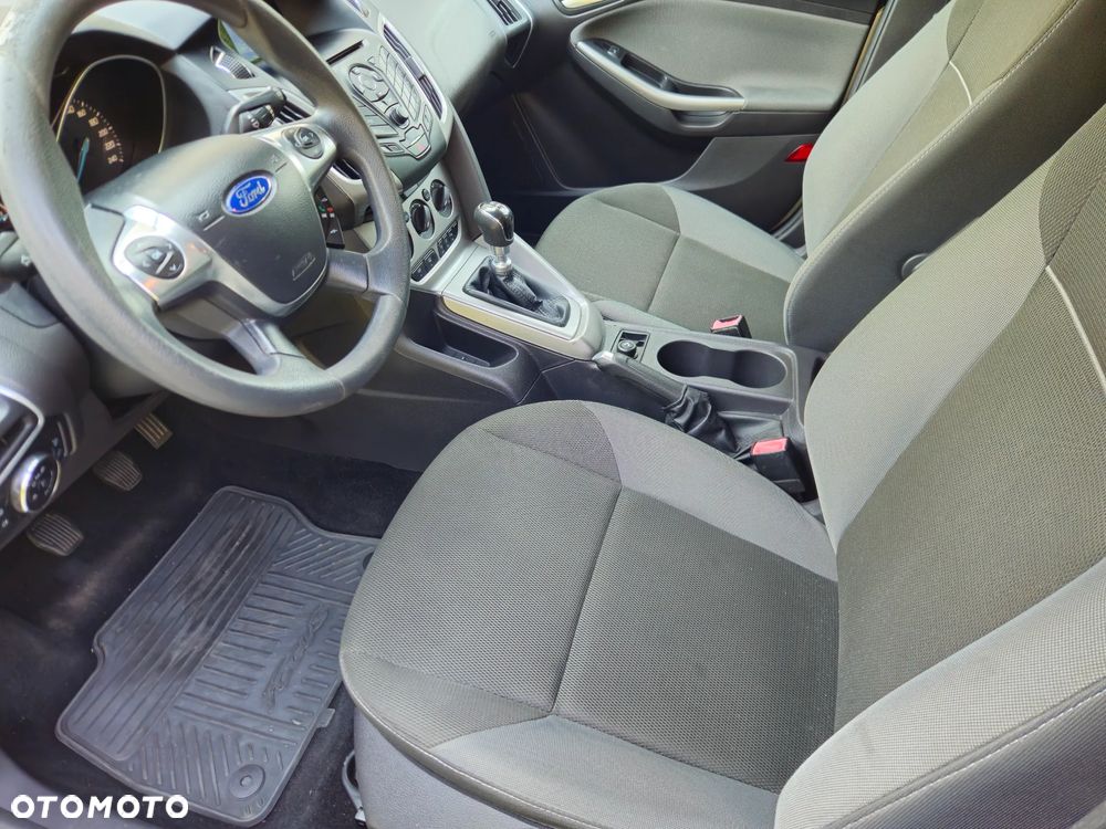 Ford Focus 1.6 TDCi DPF Start-Stopp-System Titanium - 9