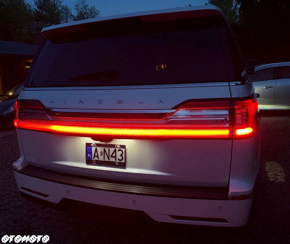 Lincoln Navigator - 11