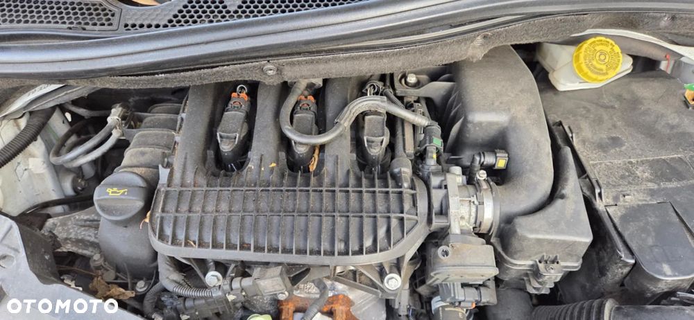 PEUGEOT 2008 1,2 puretech rozrusznik - 1