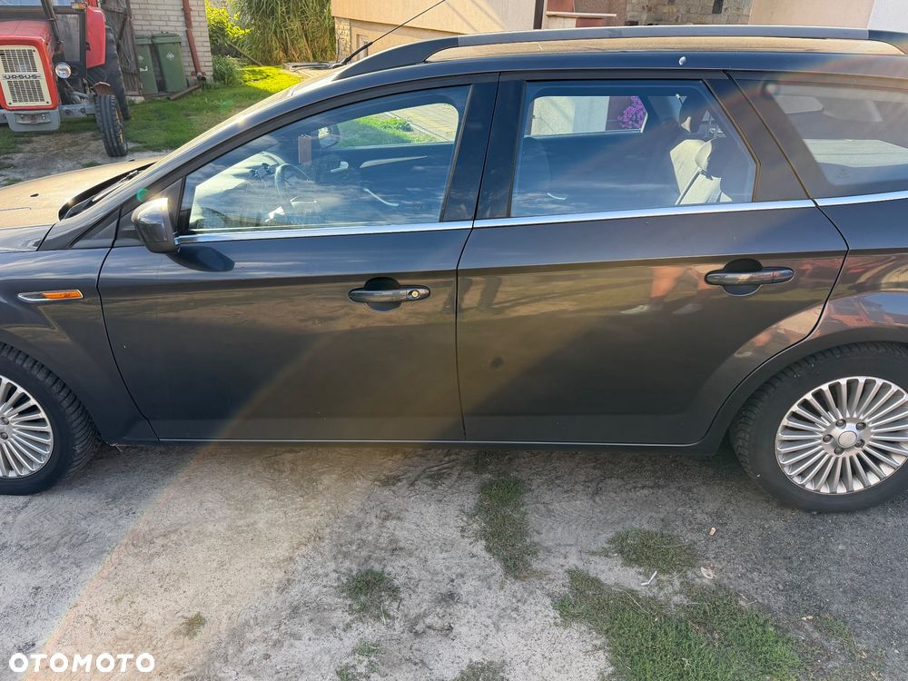 Ford Mondeo 2.0 TDCi Ghia - 10