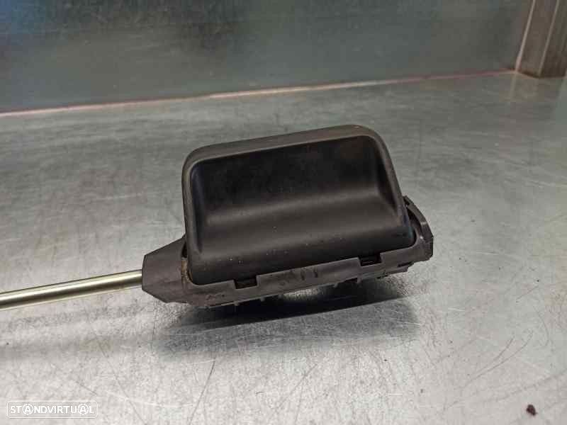 MANIPULO INTERIOR TRASEIRO DIREITO VOLKSWAGEN CADDY III FURGÃO 2010 -7H0843642D - 1