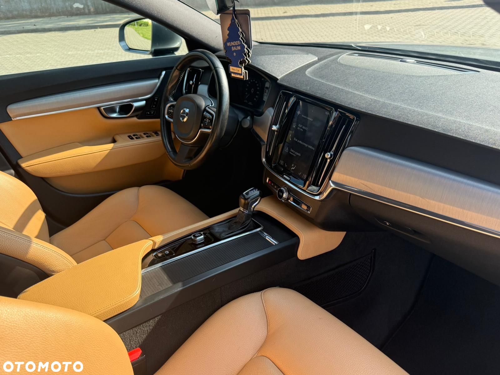 Volvo S90 D4 Momentum - 26