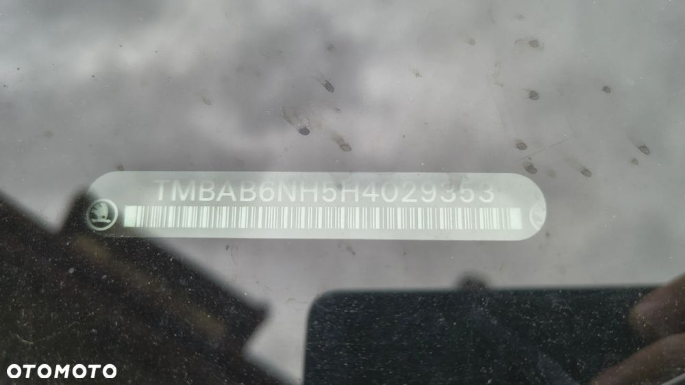 Skoda RAPID 1.2 TSI Active - 21