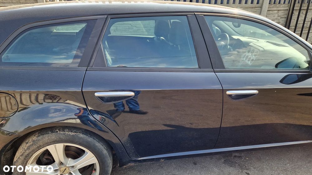 ALFA ROMEO 159 SPORTWAGON DRZWI PRAWY TYŁ 601/F - 1