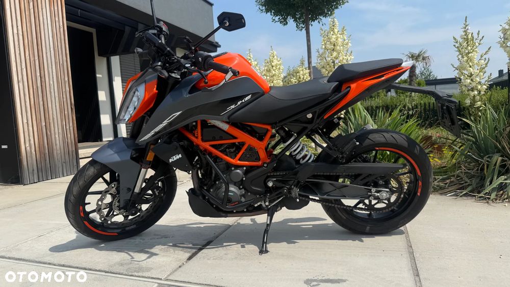 KTM Duke 390 - 1