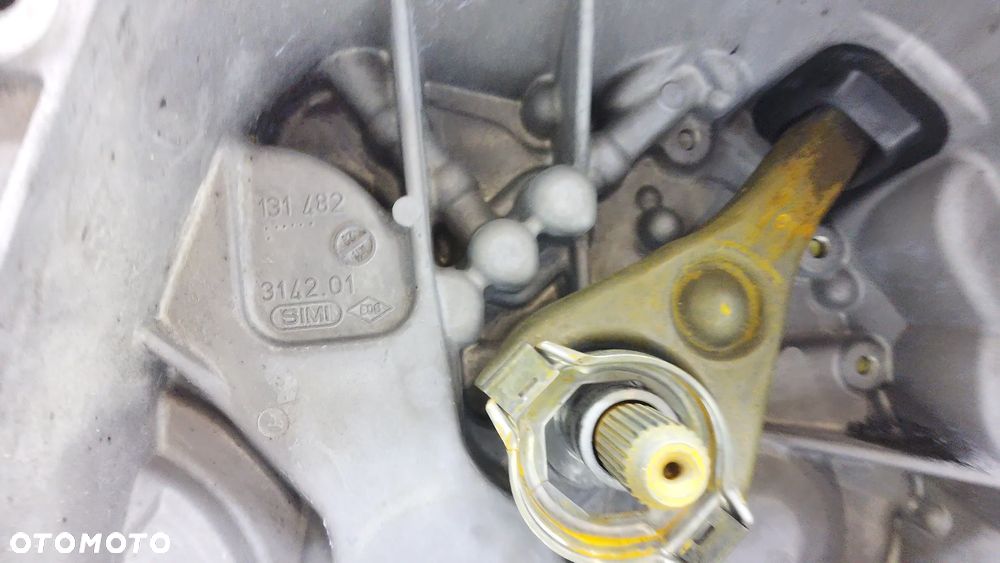 Nissan Primer P12 2.2D Skrzynia Biegów 8H5#1 - 4