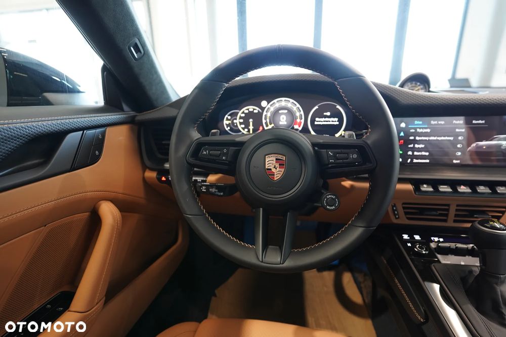 Porsche 911 GT3 Touring PDK - 13