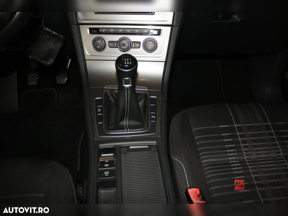 Volkswagen Golf 1.4 TSI BlueMotion Technology Lounge - 21