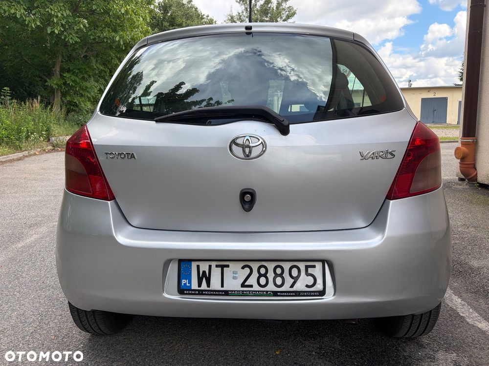 Toyota Yaris 1.3 Sol - 15