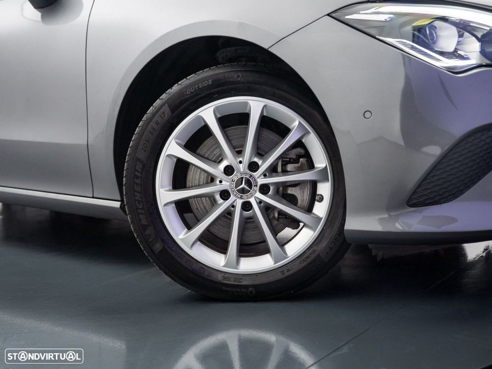 Mercedes-Benz CLA 250 e Shooting Brake Style Plus - 14