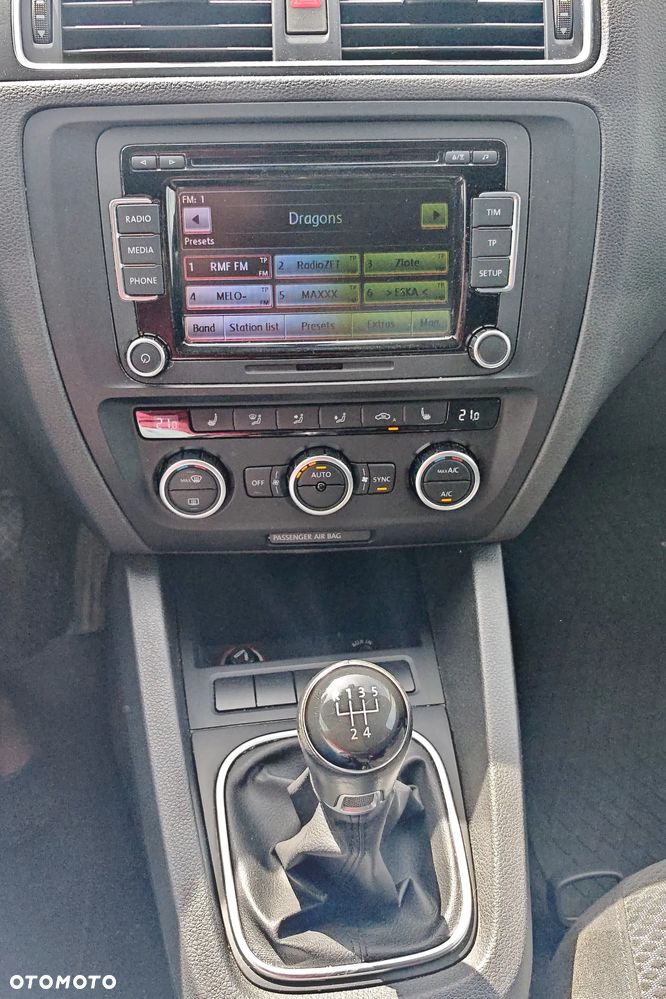 Volkswagen Jetta 1.6 TDI Comfortline Optimum - 9