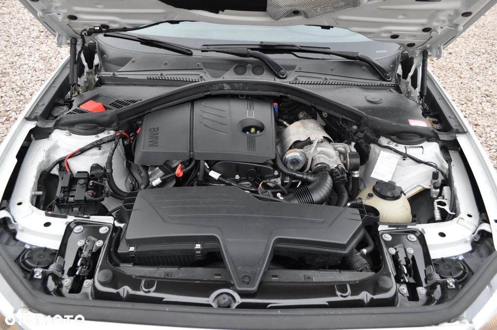 BMW Seria 1 118i - 36