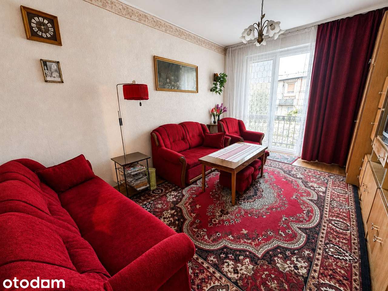 2 pok/3 piętro/ do remontu/z małym balkonem/Centrum Miasta
