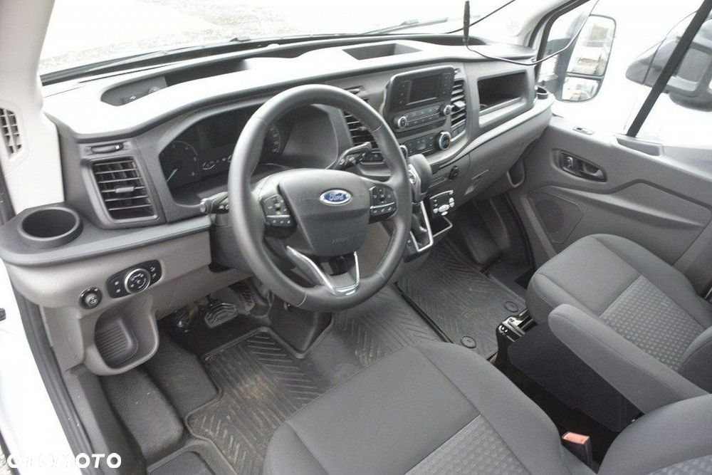 Ford Transit - 11
