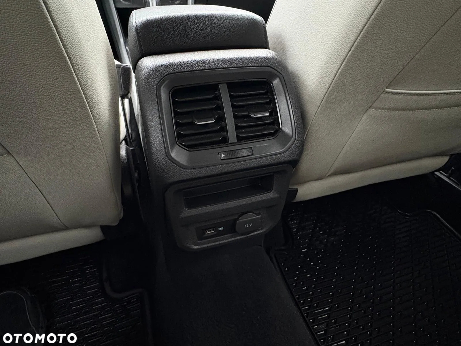 Volkswagen Tiguan Allspace 2.0 TSI 4Mot Highline DSG - 18